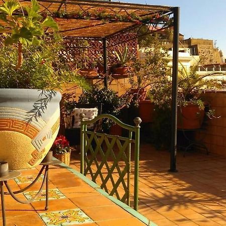Apartamento Amazing Roof In The Heart Of Naples! Exterior foto